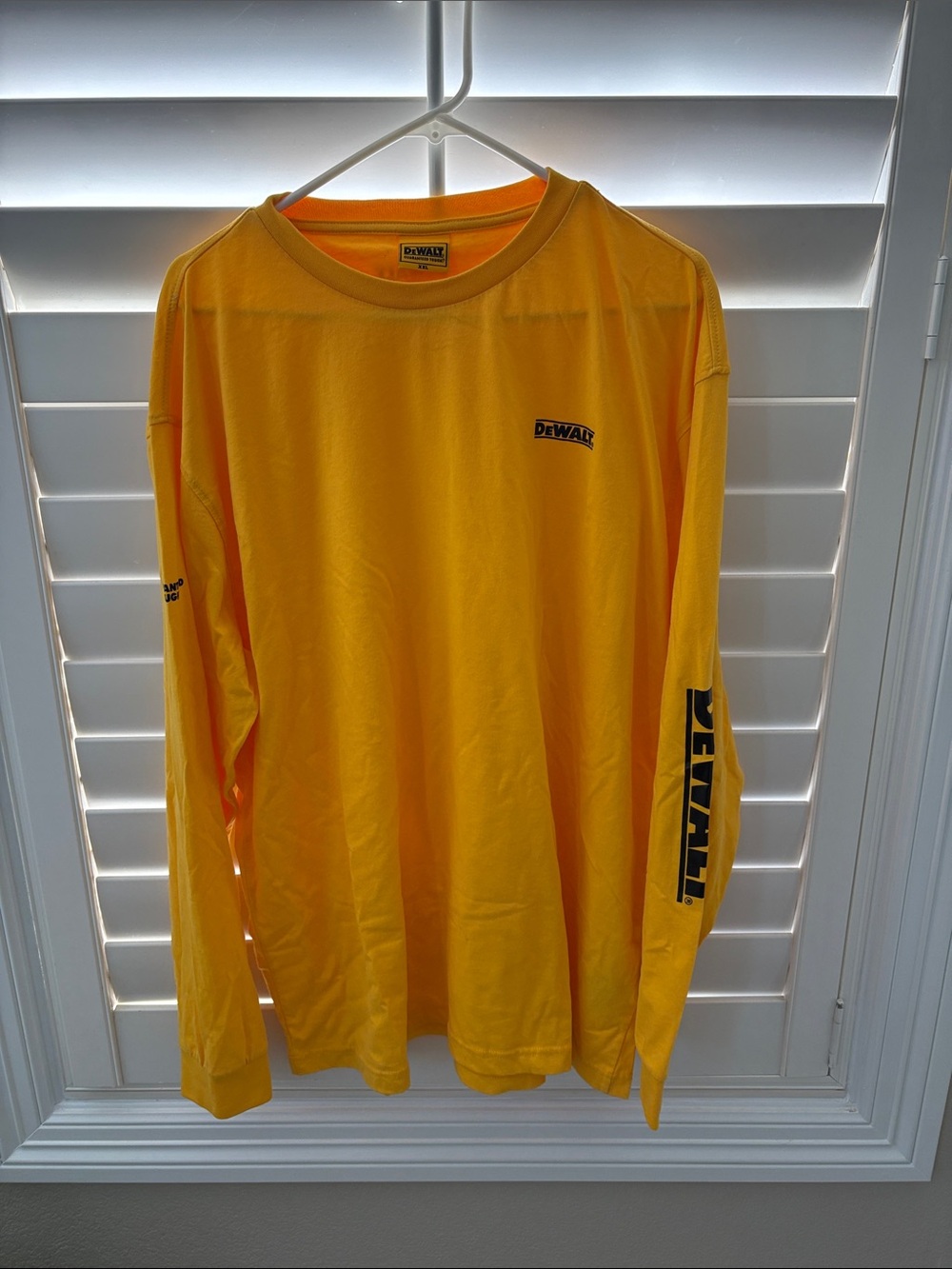Men’s Long Sleeve Crew Neck Shirt in Yellow